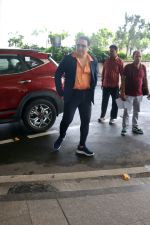 Govinda seen at the airport on 8 July 2023 (1)_64a955ce77c64.JPG