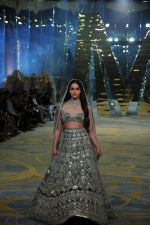 Alia Bhatt attends The Bridal Couture Show by Manish Malhotra in Mumbai on 20 July 2023 (164)_64ba69a8bd718.JPG