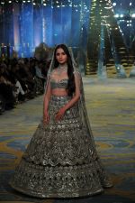 Alia Bhatt attends The Bridal Couture Show by Manish Malhotra in Mumbai on 20 July 2023 (167)_64ba69ab7e923.JPG