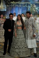 Alia Bhatt, Manish Malhotra, Ranveer Singh attends The Bridal Couture Show by Manish Malhotra in Mumbai on 20 July 2023 (187)_64ba69b3d4a6f.JPG