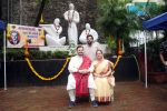 Naman Nitin Mukesh, Nishi Mukesh, Nitin Mukesh attend the 100th birth anniversary of Mukesh Ji paying Humble Tribute at Mukesh Chowk on 22 July 2023 (23)_64bbf96ad77cc.jpeg