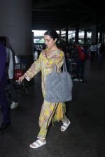 Shraddha Kapoor seen at the airport on 22 July 2023 (10)_64bbfd2b03cf9.JPG