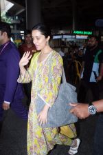 Shraddha Kapoor seen at the airport on 22 July 2023 (18)_64bbfd39729d2.JPG