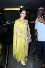Shraddha Kapoor seen at the airport on 22 July 2023 (22)_64bbfd4084ee2.JPG