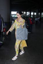 Shraddha Kapoor seen at the airport on 22 July 2023 (9)_64bbfd292dabb.JPG
