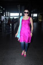 Urvashi Rautela seen at the airport on 22 July 2023 (2)_64bc03a62968e.JPG