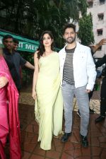 Janhvi Kapoor, Varun Dhawan at the National College for Bawaal movie promotion on 24 July 2023 (5)_64be8ed29927c.jpeg