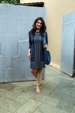 Raveena Tandon seen outside Cafe in Bandra on 24 July 2023 (14)_64be913c81bed.jpeg