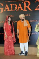 Ameesha Patel, Sunny Deol at the trailer launch of film Gadar 2 on 26 July 2023 (19)_64c1492dc0bbd.JPG
