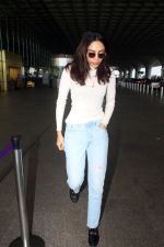 Sobhita Dhulipala seen at the airport on 29 July 2023 (12)_64c4d4d03f052.JPG
