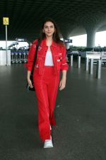 Aditi Rao Hydari in red seen at the airport on 30 July 2023 (18)_64c65666d814f.JPG