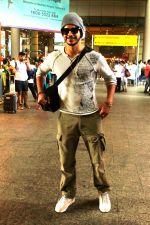 Ishaan Khattar seen at the airport on 30 July 2023 (11)_64c6430f61048.JPG