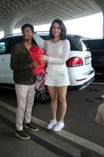 Shraddha Kapoor seen at the airport on 2 Aug 2023 (12)_64ca03f47aa0c.JPG