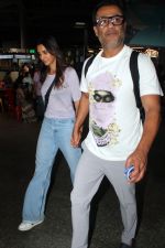 Abhishek Kapoor and Pragya Kapoor seen at the airport on 7th August 2023 (1)_64d0e95f518ba.JPG