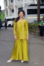 Saiyami Kher promote Ghoomer on the sets of India_s Best Dancer 3 in Film City on 7th August 2023 (47)_64d0eae07bb43.JPG