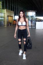 Sherlyn Chopra spotted at airport departure on 9th August 2023 (4)_64d3d093af80b.JPG