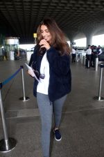 Shweta Bachchan-Nanda spotted at airport departure on 9th August 2023 (17)_64d3ceb722d4a.JPG