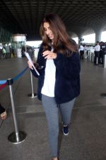 Shweta Bachchan-Nanda spotted at airport departure on 9th August 2023 (18)_64d3ceb9a8a20.JPG