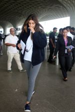 Shweta Bachchan-Nanda spotted at airport departure on 9th August 2023 (2)_64d3ce8ca9e9a.JPG