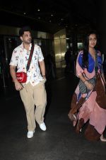 Tejasswi Prakash and Karan Kundrra Spotted At Airport Arrival on 8th August 2023 (11)_64d3405da2e8f.JPG