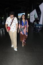 Tejasswi Prakash and Karan Kundrra Spotted At Airport Arrival on 8th August 2023 (28)_64d3407c706b8.JPG