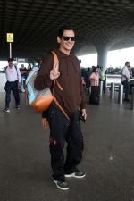 Vijay Varma spotted at airport departure on 9th August 2023 (4)_64d3c8f8a3e52.JPG