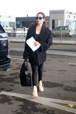 Malaika Arora spotted at airport on 10th August 2023 (7)_64d61bf78148d.JPG