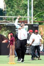 Abhishek Bachchan playing cricket match to promote the sports movie Ghoomer on 10th August 2023 (16)_64d71243300e5.JPG