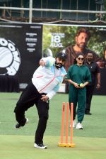 Abhishek Bachchan, Saiyami Kher playing cricket match to promote the sports movie Ghoomer on 10th August 2023 (115)_64d7125e6e7b0.JPG