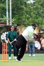 Abhishek Bachchan, Saiyami Kher playing cricket match to promote the sports movie Ghoomer on 10th August 2023 (117)_64d7125fdcf51.JPG