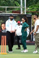 Abhishek Bachchan, Saiyami Kher, Angad Bedi playing cricket match to promote the sports movie Ghoomer on 10th August 2023 (47)_64d7126397ae5.JPG