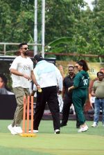 Abhishek Bachchan, Saiyami Kher, Angad Bedi playing cricket match to promote the sports movie Ghoomer on 10th August 2023 (87)_64d711e7268dd.JPG