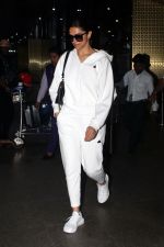Deepika Padukone spotted at Airport on 11th August 2023 (25)_64d741af18be7.jpg