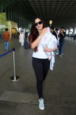 Gauahar Khan spotted at the Airport Departure on 11th August 2023 (10)_64d7481885706.JPG