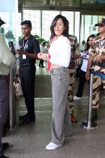 Shraddha Kapoor spotted at the Airport departure on 11th August 2023 (31)_64d74383cec64.JPG