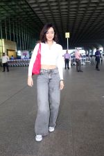 Shraddha Kapoor spotted at the Airport departure on 11th August 2023 (8)_64d7432644629.JPG
