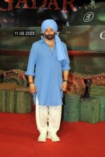 Sunny Deol at the Grand Premiere of Film Gadar 2 on 11th August 2023 (38)_64d7aa76c72c2.JPG