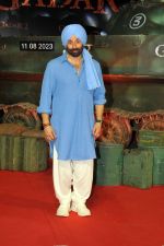 Sunny Deol at the Grand Premiere of Film Gadar 2 on 11th August 2023 (39)_64d7aa777baf5.JPG