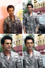 Rajkummar Rao Spotted At Desi Vibes For promotion of Guns and Gulaabs on 15th August 2023 (3)_64db8cbf1da0a.jpg
