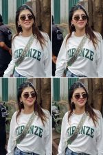 Sanjana Sanghi Snapped at Juhu on 15th August 2023 (6)_64db73cc8c35e.jpg