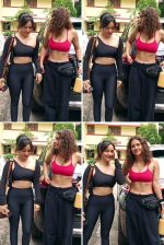 Neha Sharma and Aisha Sharma Spotted Outside Gym in Bandra on 10th August 2023 (1)_64dc567f688e8.jpg