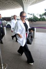 Dimple Kapadia Spotted At Airport  Departure on 18th August 2023 (12)_64df14f072f20.JPG