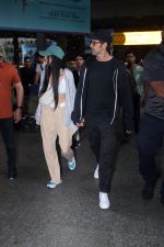 Hrithik Roshan and Saba Azad Spotted at the Airport Arrivals on 18th August 2023 (15)_64df4037895a3.JPG