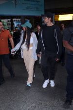Hrithik Roshan and Saba Azad Spotted at the Airport Arrivals on 18th August 2023 (16)_64df403c6e8c9.JPG