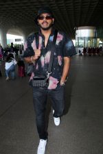 King Spotted At Airport Departure on 18th August 2023 (11)_64def8863f368.JPG