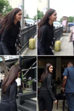 Mrunal Thakur Spotted At Lokhandwala Complex on 18th August 2023