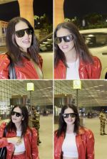 Sunny Leone Spotted At Airport Departure on 17th August 2023 (1)_64df01d46df6b.jpg