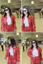 Sunny Leone Spotted At Airport Departure on 17th August 2023 (6)_64df01da3b0ab.jpg