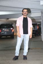 Aamir Khan attends Ritesh Sidhwani Party at his Residence in Bandra on 18th August 2023 (12)_64e0552b9cc2d.jpeg