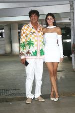 Ananya Panday, Chunky Panday attends Ritesh Sidhwani Party at his Residence in Bandra on 18th August 2023 (39)_64e055a8bfdc1.jpeg